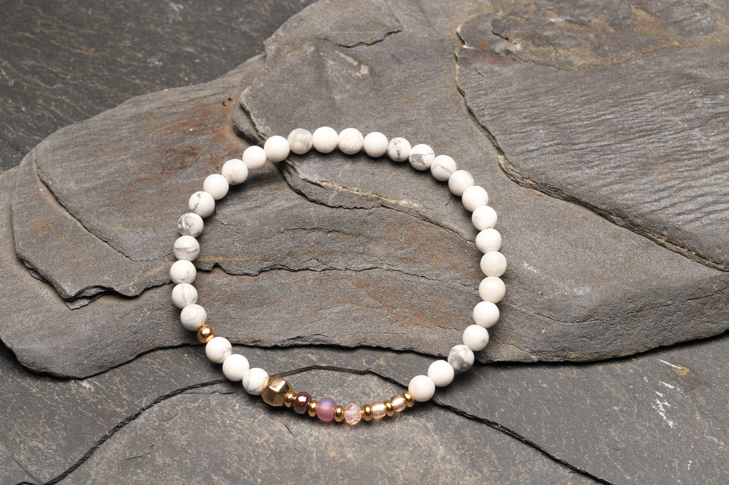 Howlite 4mm